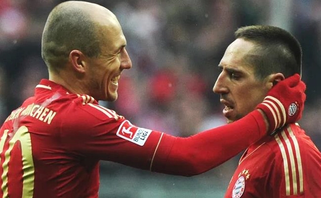 Ribery và Robben ăn mừng chiến thắng