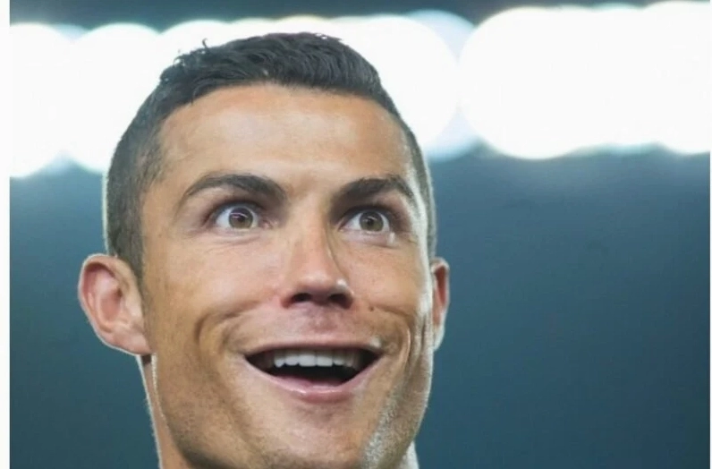 Ronaldo drinking meme mang đến tiếng cười thú vị và độc đáo