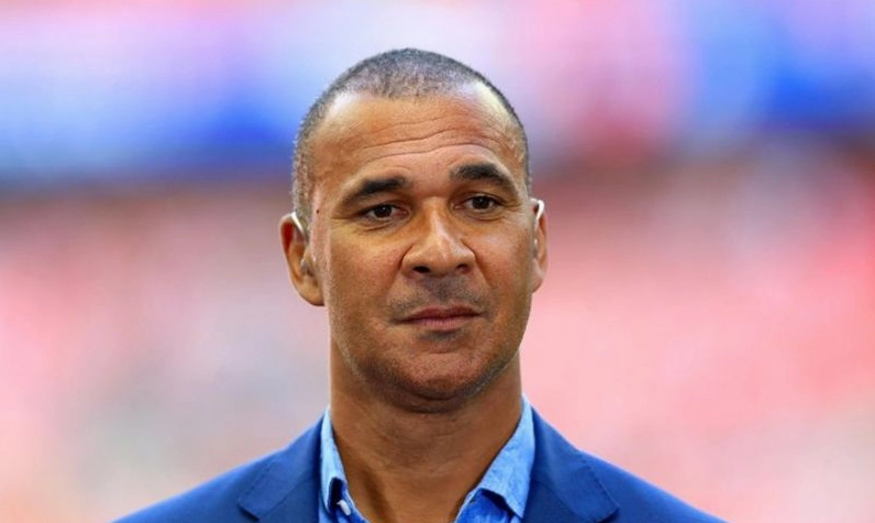 Ruud Gullit trong màu áo AC Milan và đội tuyển Hà Lan thời kỳ đỉnh cao sự nghiệp