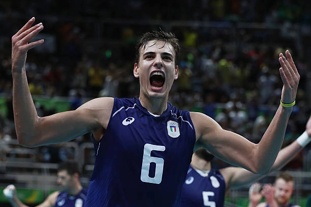 Simone Giannelli ăn mừng cuồng nhiệt sau khi ghi điểm quan trọng