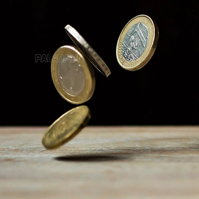 Sự khác nhau giữa hiện kim và hiện vật
