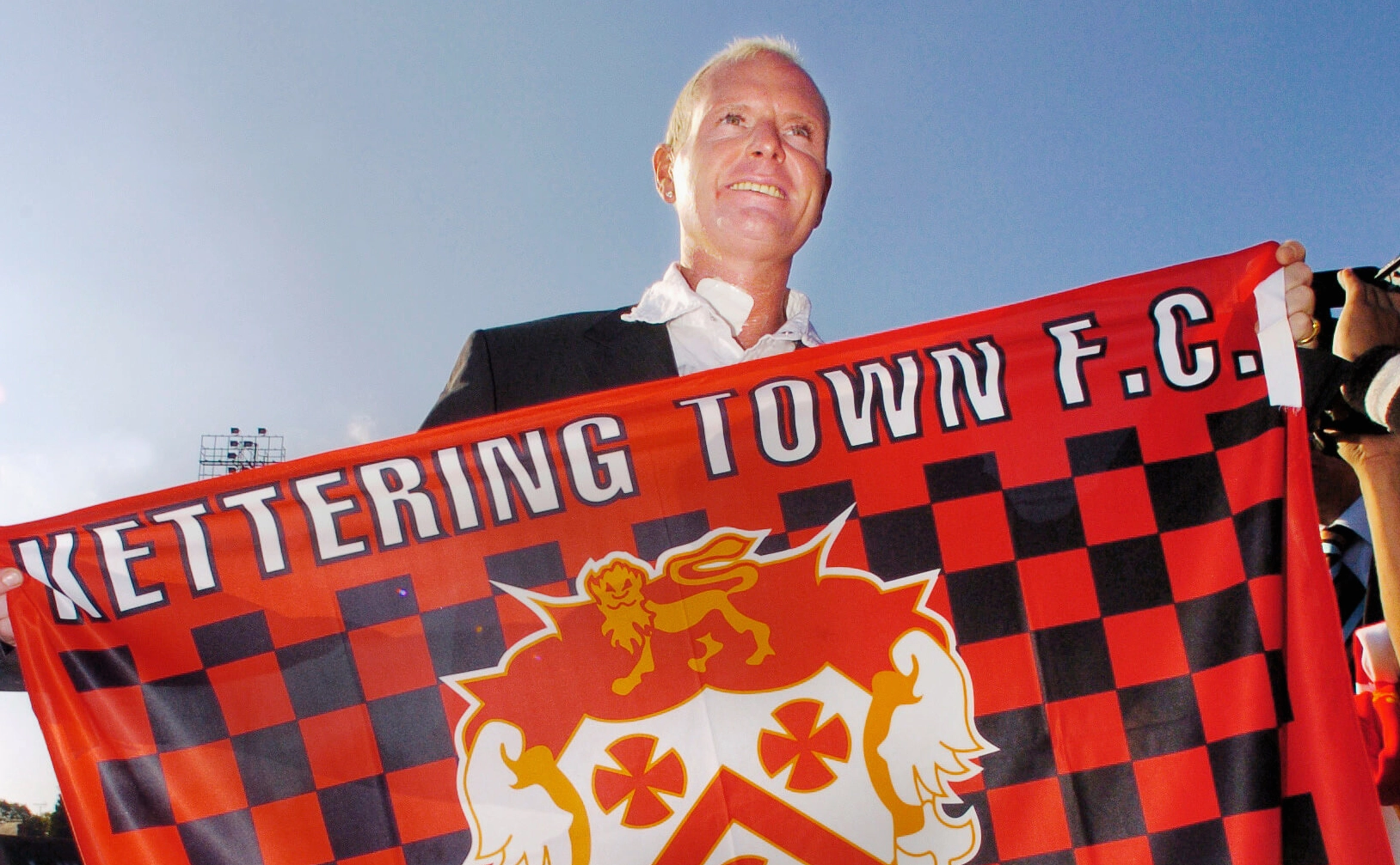 Tham vọng to lớn của Gazza khi muốn biến đội bóng nhỏ Kettering thành một thế lực mới tại nước Anh