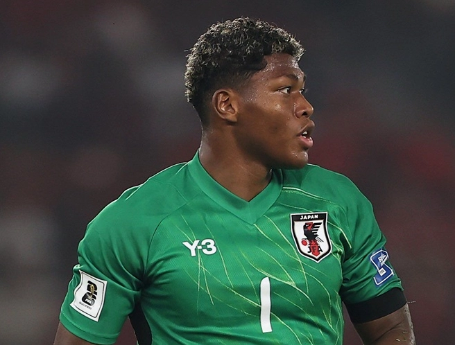 Thủ môn Zion Suzuki người đồng đội thân thiết của Ito tại tuyển quốc gia