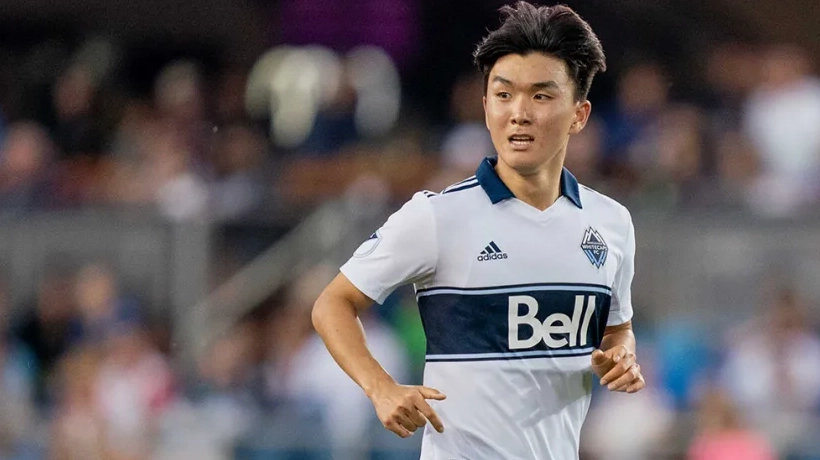 Tiền vệ Hwang In - beom ghi bàn thắng đầu tiên trong màu áo câu lạc bộ Rubin Kazan tại giải vô địch quốc gia Nga