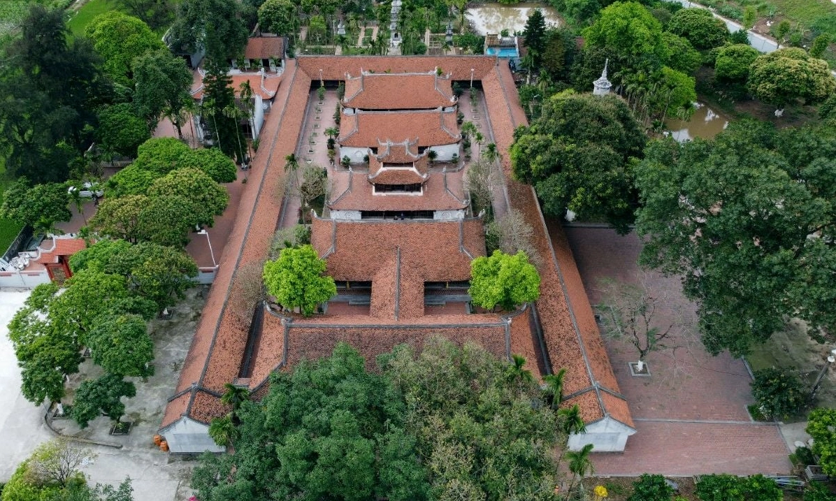 Toàn cảnh không gian cổ kính thanh tịnh của chùa Bút Tháp Bắc Ninh