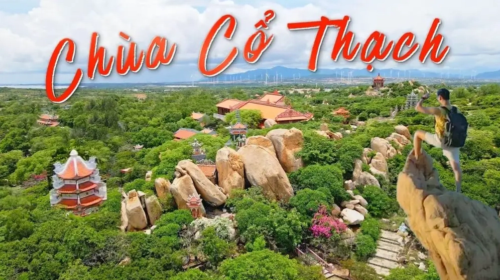 Toàn cảnh kiến trúc cổ kính của Chùa Cổ Thạch tại Bình Thuận