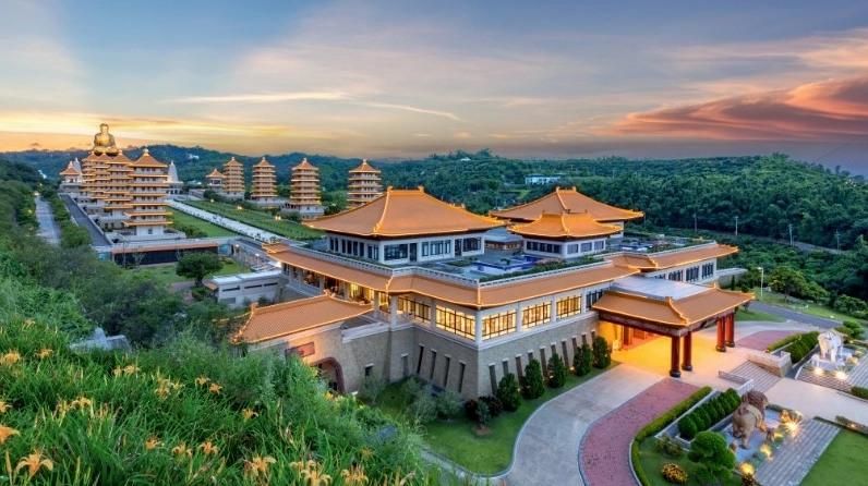 Toàn cảnh quần thể kiến trúc Phật Quang Sơn Tự uy nghi tráng lệ được mệnh danh là kinh đô Phật giáo Đài Loan