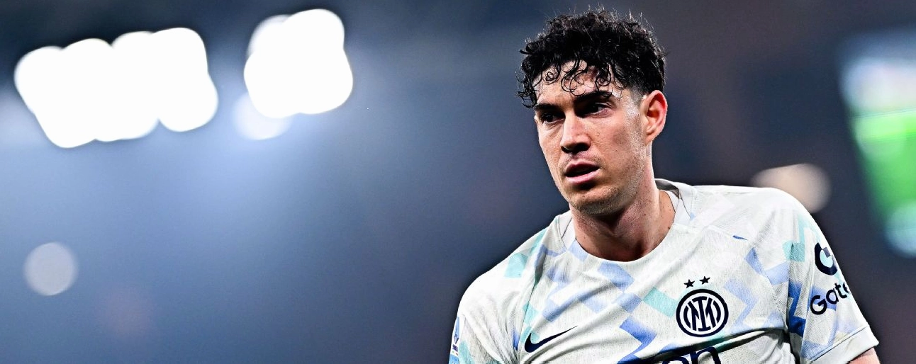 Trung vệ Alessandro Bastoni đang lọt vào tầm ngắm của nhiều câu lạc bộ lớn nhờ phong độ ấn tượng