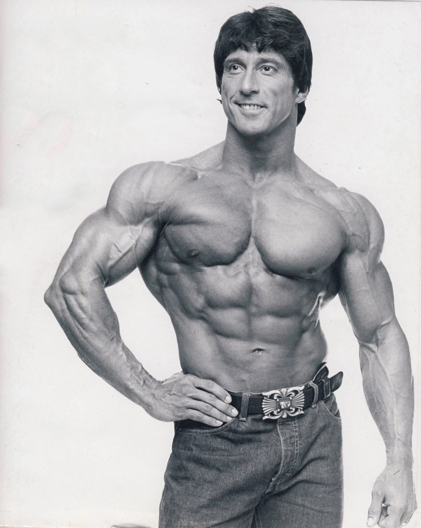 Tư thế tạo dáng đầy khát vọng của huyền thoại Frank Zane