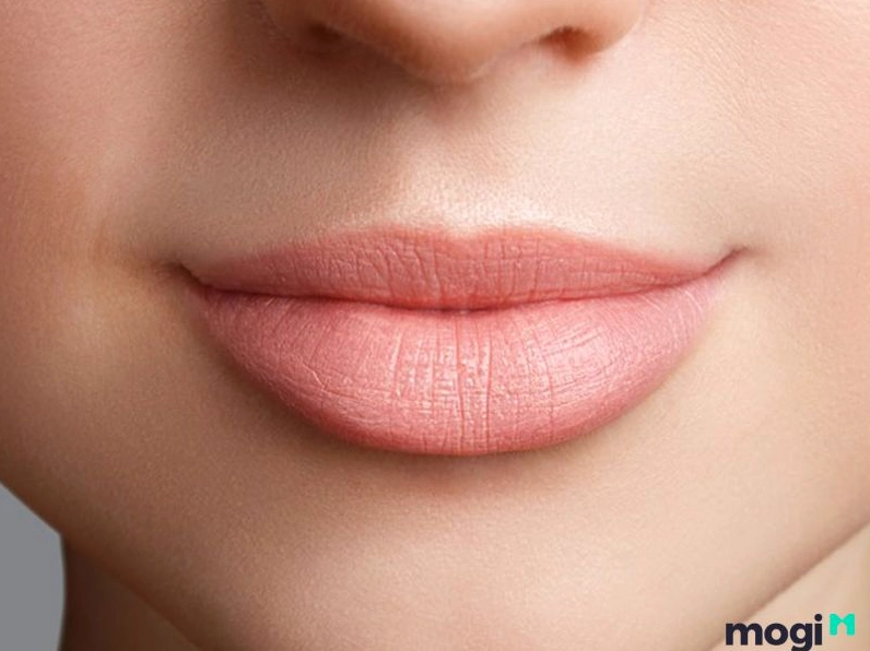 Tướng người có rãnh nhân trung ngắn, hẹp và nông