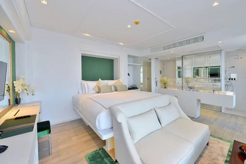 Vẻ đẹp thanh bình của Chùa Bình Minh Wat Arun bên dòng sông Chao Phraya