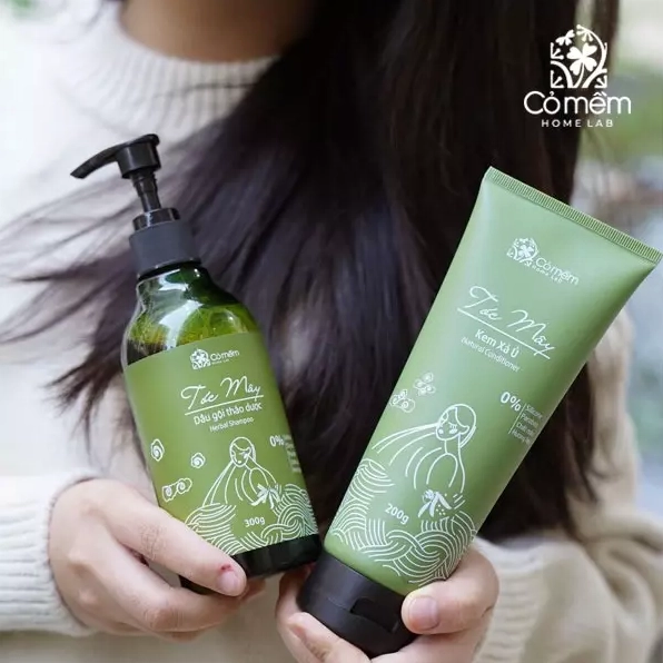 Vẻ đẹp thanh xuân tươi trẻ rạng ngời qua mái tóc lửng bồng bềnh