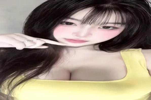 Vẻ đẹp trẻ trung đầy năng lượng của cô nàng gen Z qua lăng kính chân thực