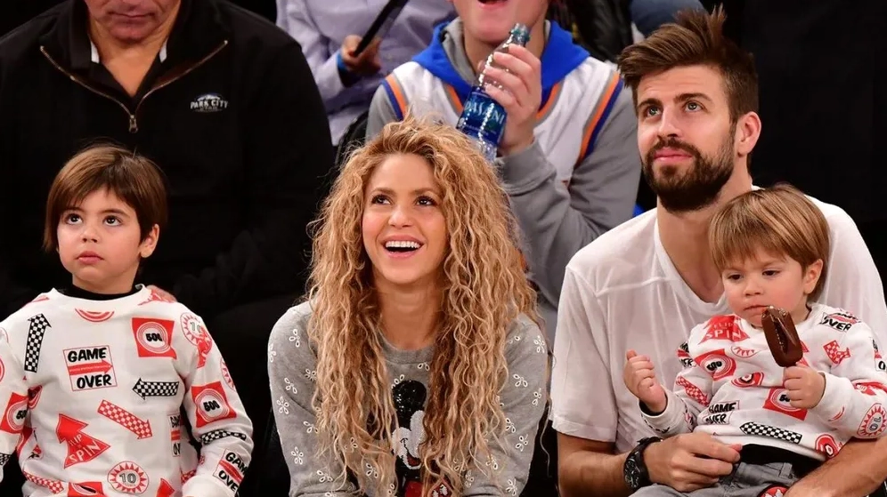 Gerard Piqué trong hình ảnh nhấn mạnh sức hút truyền thông nhưng vẫn gợi nhớ đến bản lĩnh thi đấu đỉnh cao