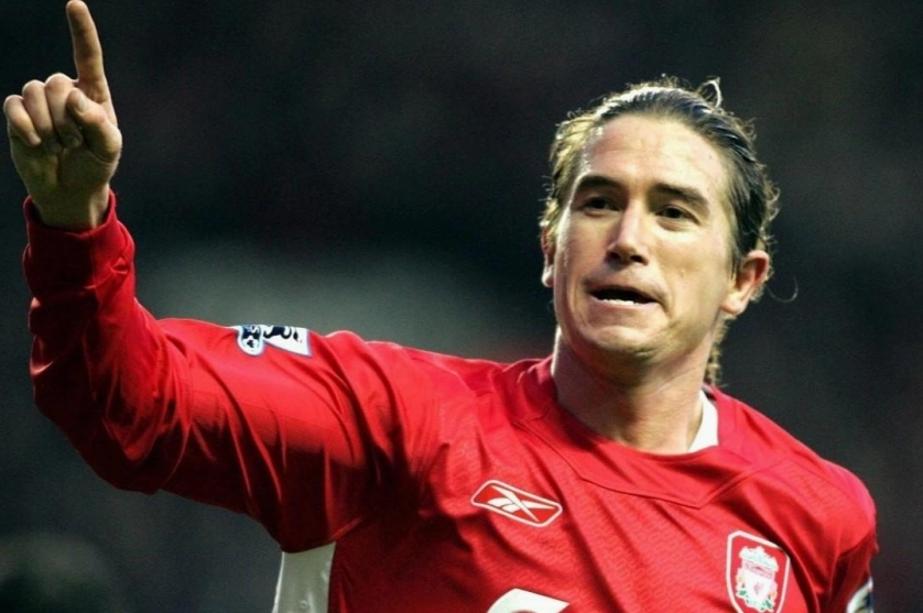 Harry Kewell ăn mừng bàn thắng trong màu áo đội tuyển