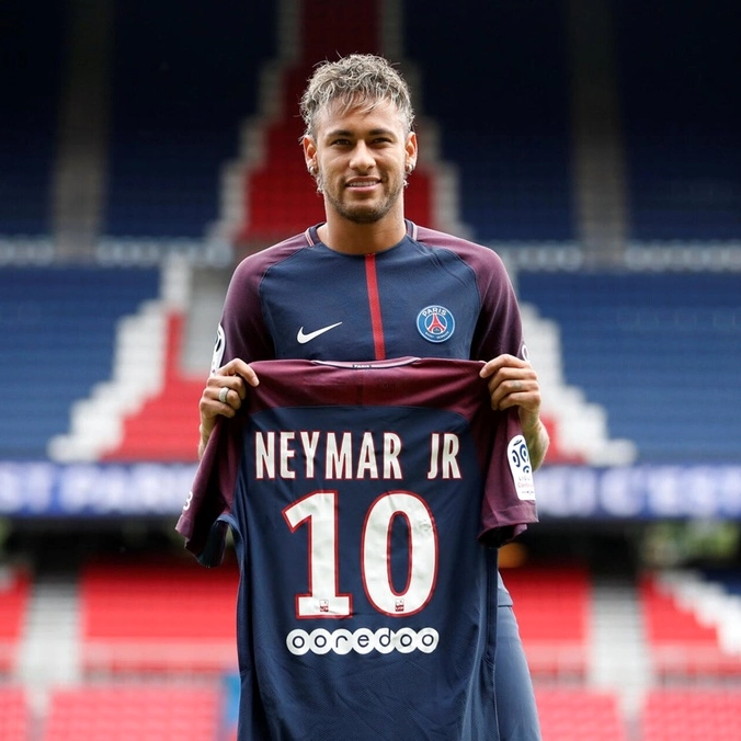 Neymar ăn mừng bàn thắng với giá trị chuyển nhượng kỷ lục