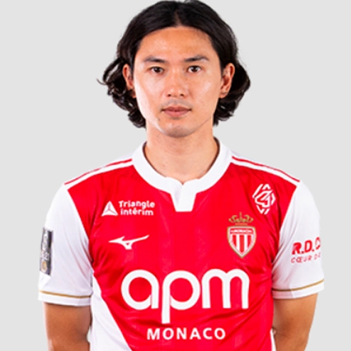 Takumi Minamino trong màu áo thi đấu chính thức