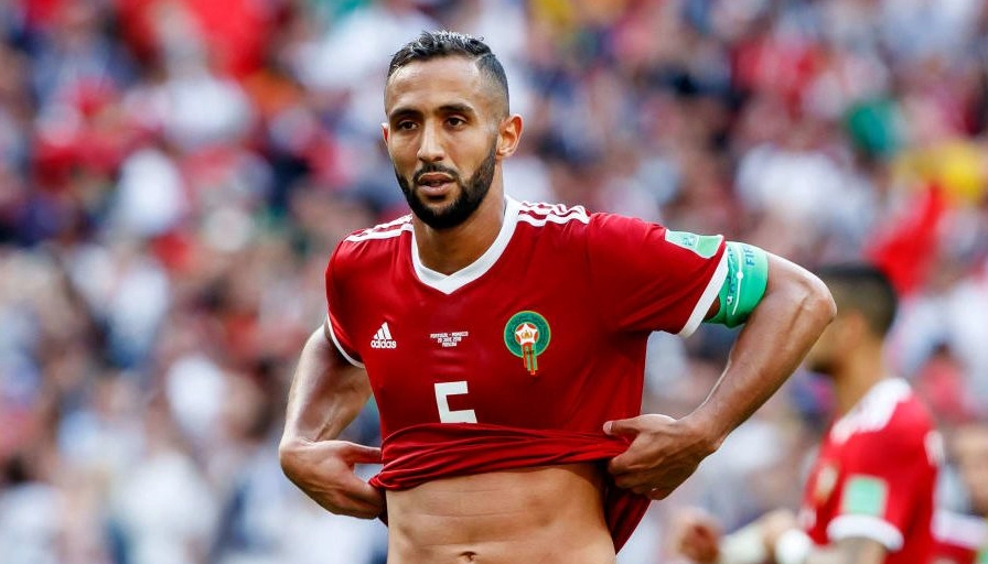 Trung vệ Mehdi Benatia trong trang phục thi đấu ĐTQG Morocco