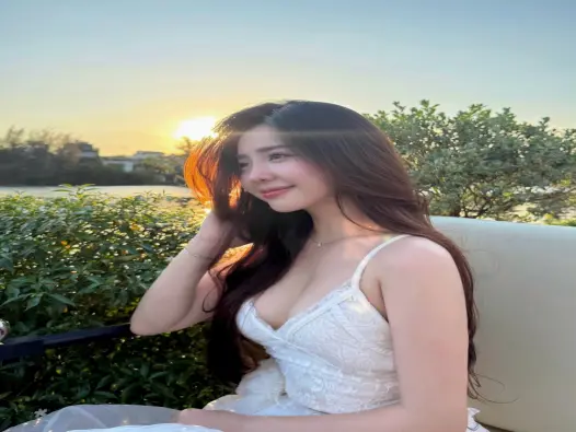 Bộ ảnh mới của Cindy tiktok khiến dân mạng trầm trồ