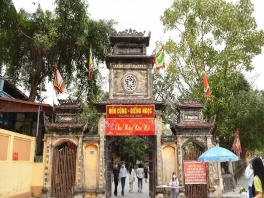 Đền Cùng Giếng Ngọc - Nét đẹp tâm linh thu hút du khách