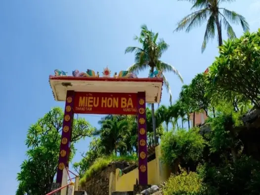 Miếu Hòn Bà - Nét đẹp kiến trúc cổ và cảnh quan thiên nhiên