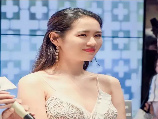 Ngắm nhìn ảnh Son Ye-Jin đầy cuốn hút trên màn ảnh Hàn