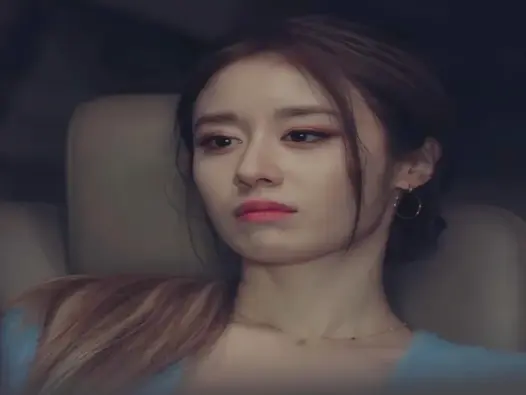 Những bức ảnh buồn tâm trạng con gái khóc ai cũng đồng cảm