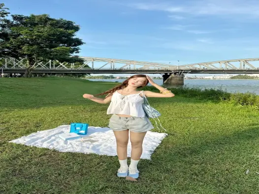 Top ảnh gái dễ thương nổi bật với nụ cười rạng rỡ