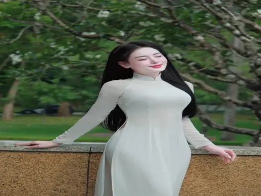 Chiêm ngưỡng ảnh gái xinh mặc áo dài đẹp tôn vinh vẻ đẹp Việt