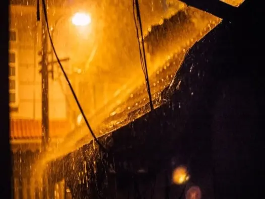 Mưa đêm là gì? Giải mã hiện tượng thời tiết về đêm