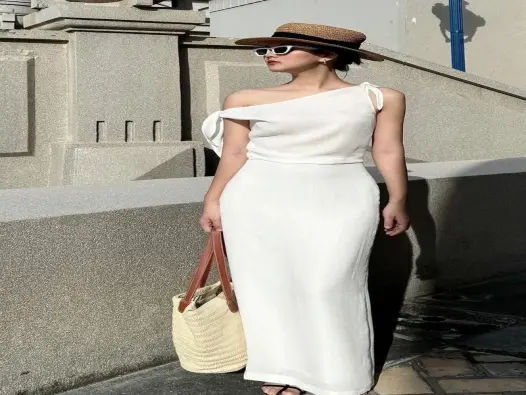 Bộ sưu tập gái xinh mặc trễ vai khoe vai trần cực gợi cảm