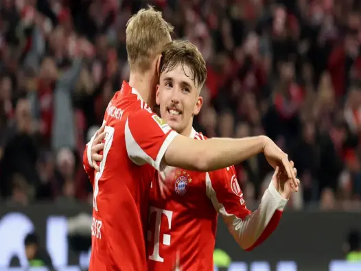 Phân tích sự vươn lên của Lennart Karl tại Bayern Munich và Đội tuyển Đức