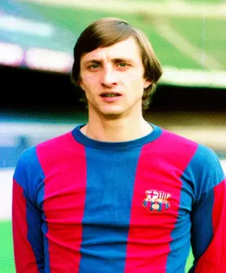Bình luận chiến thuật Johan Cruyff di sản bóng đá bất diệt 2026