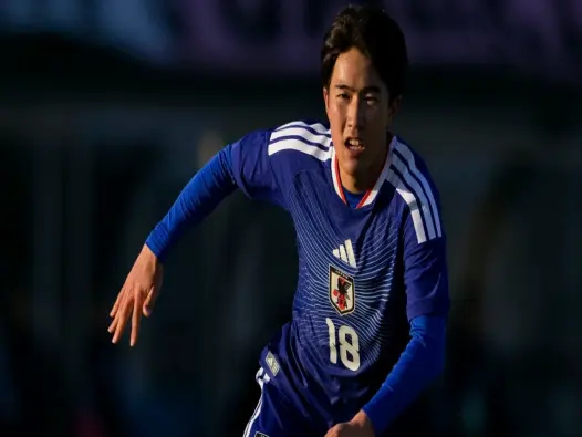 Bình luận phong độ và kỹ năng của thần đồng Ryunosuke Sato năm 2026