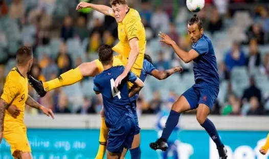 Cầu thủ Harry Souttar gã khổng lồ hồi sinh từ nghịch cảnh