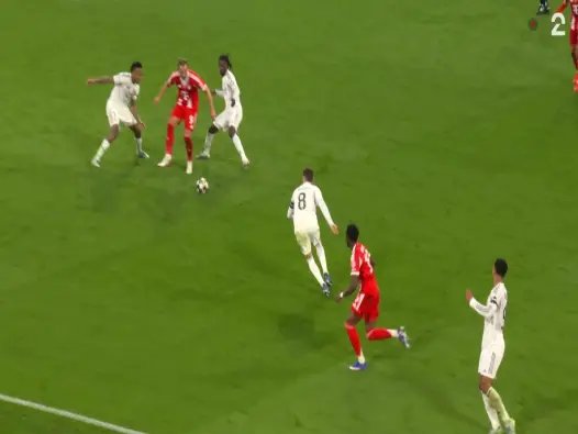 Đánh giá chân thực nhất về quái thú tuyến giữa Eduardo Camavinga năm 2026