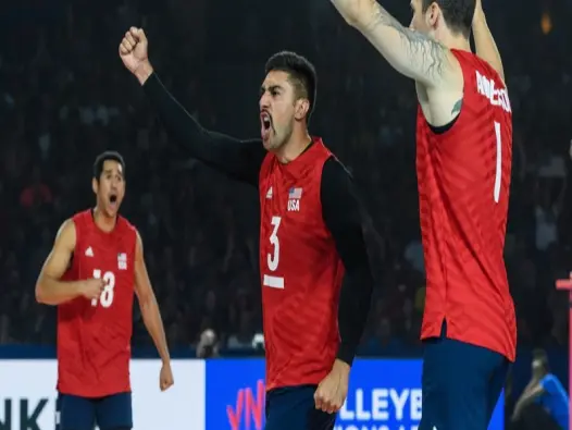 Taylor Sander và cú bật khiến dân bóng chuyền phải nín thở