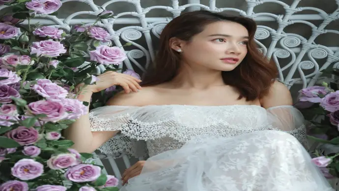 Bộ ảnh Nhã Phương đẹp ngọt ngào và thanh lịch đầy cuốn hút