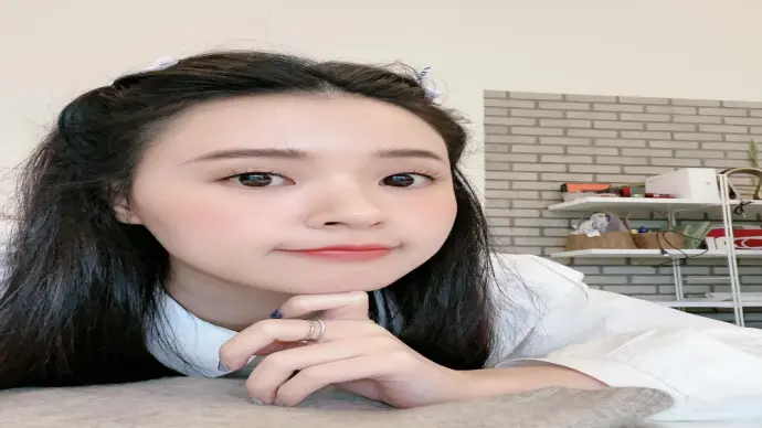 Midu tỏa sáng với bộ ảnh mới đầy quyến rũ và phong cách
