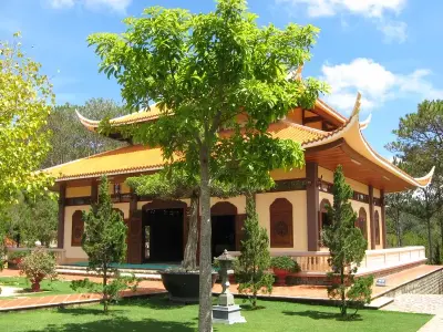 Chiêm ngưỡng vẻ đẹp yên bình của Thiền Viện Trúc Lâm Đà Lạt
