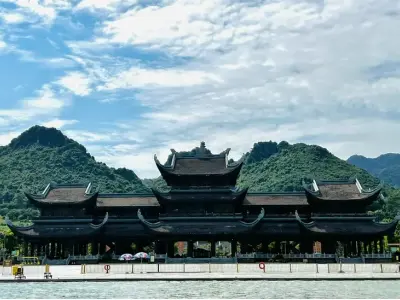 Toàn cảnh chùa Tam Chúc - tuyệt tác kiến trúc giữa núi non Hà Nam