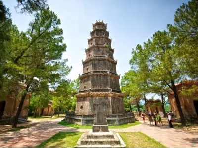 Khám phá kiến trúc độc đáo của chùa Thiên Mụ cổ xưa