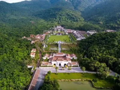 Khám phá Chùa Đồng Yên Tử – Ngôi chùa đồng lớn nhất châu Á