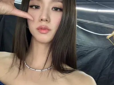 Jisoo rạng rỡ trong bộ ảnh mang đậm sắc thái cổ điển