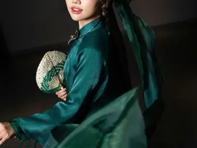 Phương Mỹ Chi khoe vẻ đẹp thu hút trong bộ ảnh mới