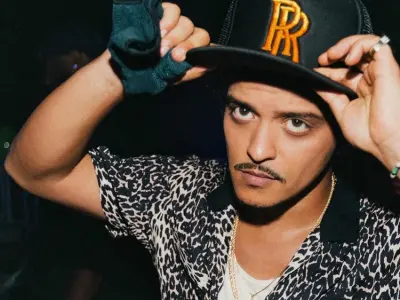 Bộ sưu tập ảnh Bruno Mars đẹp quyến rũ khiến fan ngất ngây