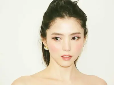 Ảnh Han So-Hee đa phong cách làm chao đảo mạng xã hội
