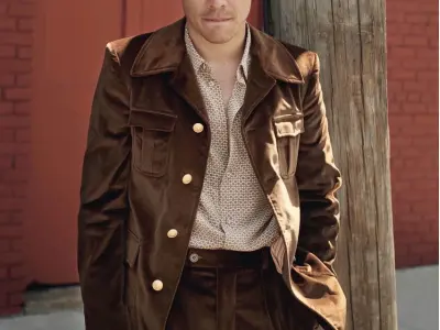 Bộ ảnh Harry Styles với thời trang nổi bật thu hút ánh nhìn