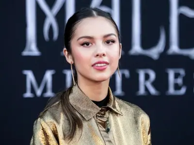 Bộ ảnh Olivia Rodrigo khoe nhan sắc rạng rỡ tựa nữ thần