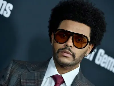 Bộ sưu tập ảnh The Weeknd khiến cộng đồng fan phát sốt